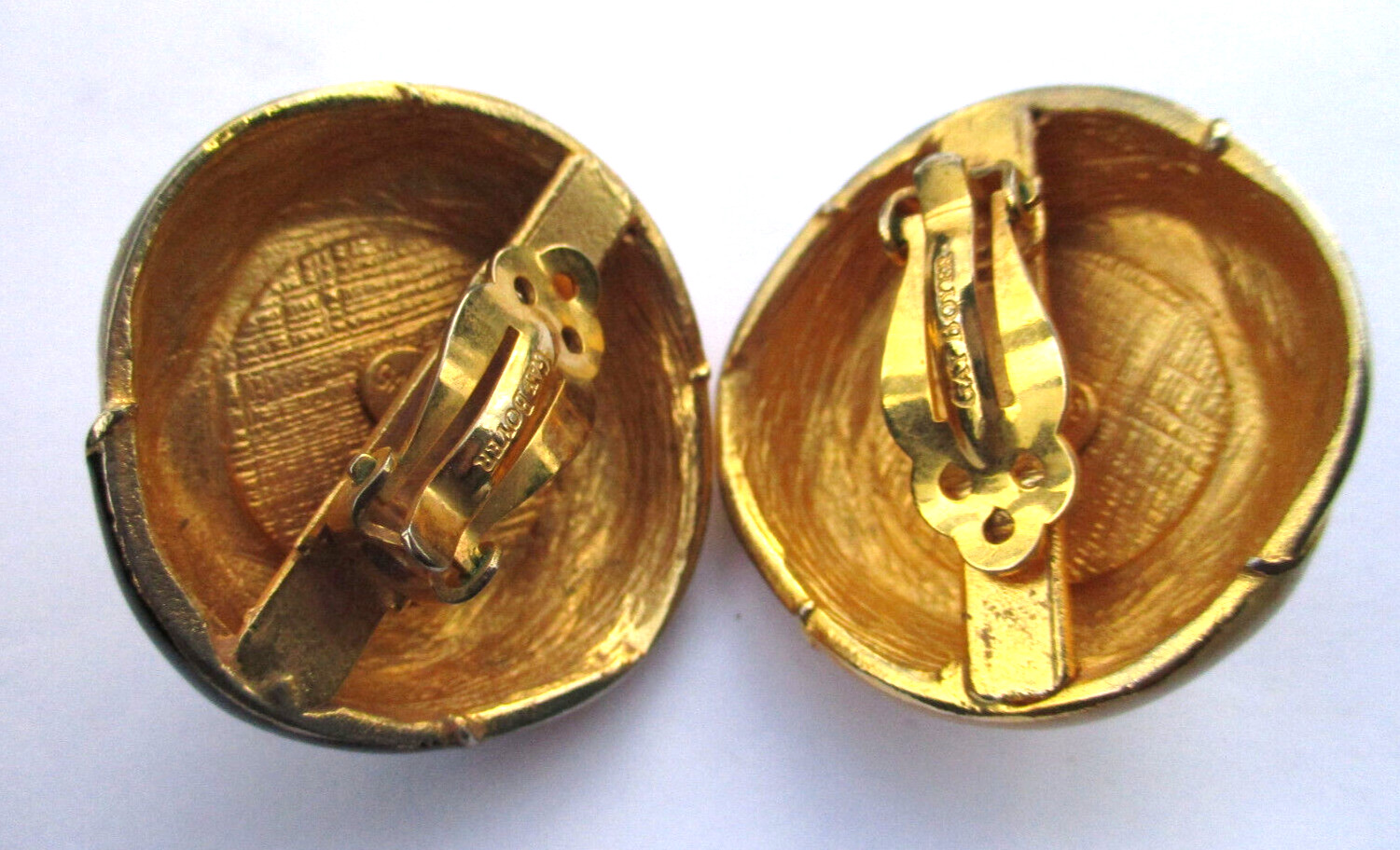 Gay Boyer Clip On Earrings Cabochon Faux Pearl Metallic and Enamel Swirl Vintage