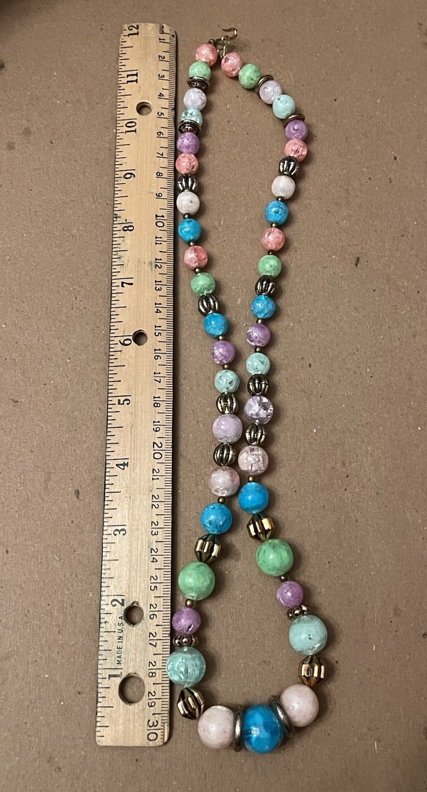 Mid century beaded vintage necklace with marbled lucite beads in pastel colors