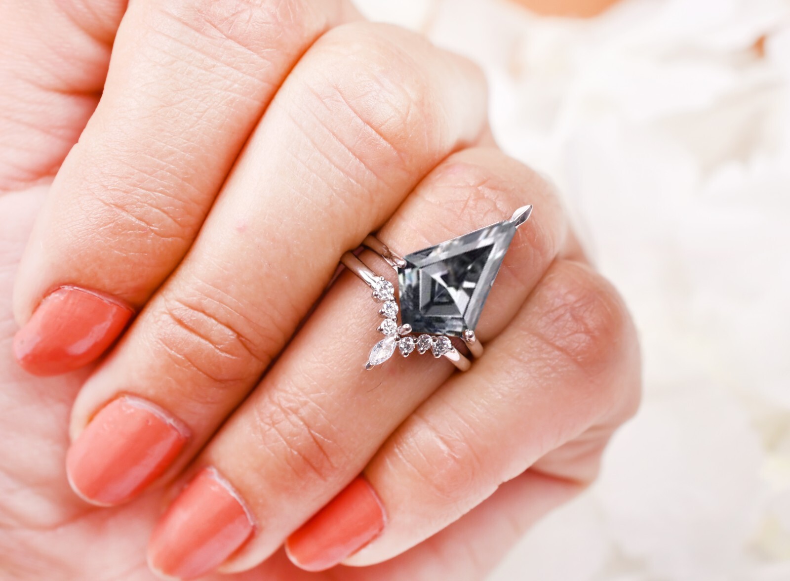 Kite 12X7MM Grey Diamond Engagement Ring Sets Kite Shaped Diamond Wedding Rings