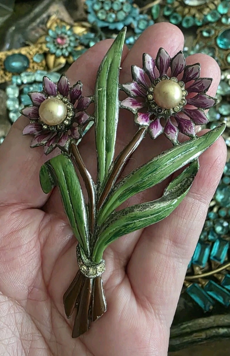 Vintage Pot Metal Flower Brooch Unsigned Coro