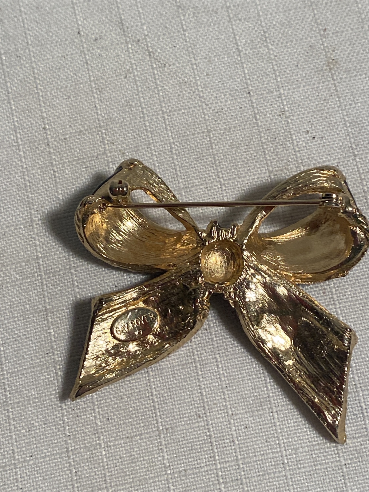 Gay Boyer Brooch Ribbon Black Enamel Holiday Small Size Glossy Signed