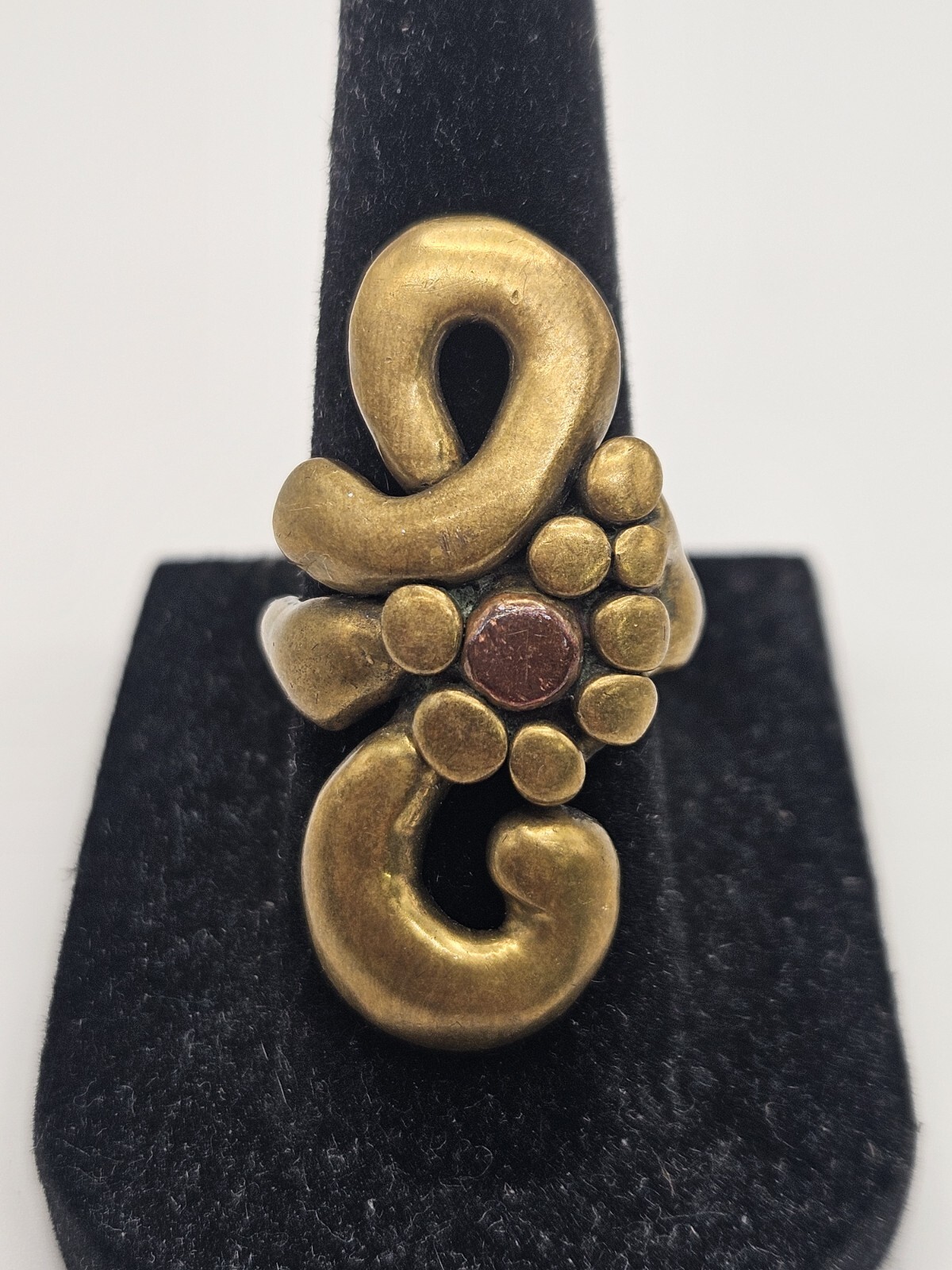 Vintage Brass & Copper Modernist Brutalist Flower Scroll Ring Size 6