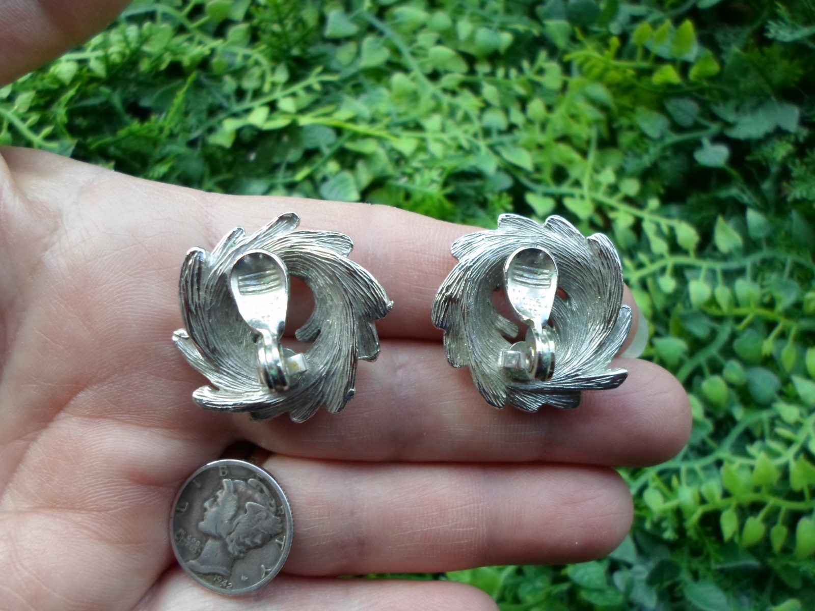 Vintage MONET silver tone – whirlpool breaking wave swirl wreath – clip EARRINGS