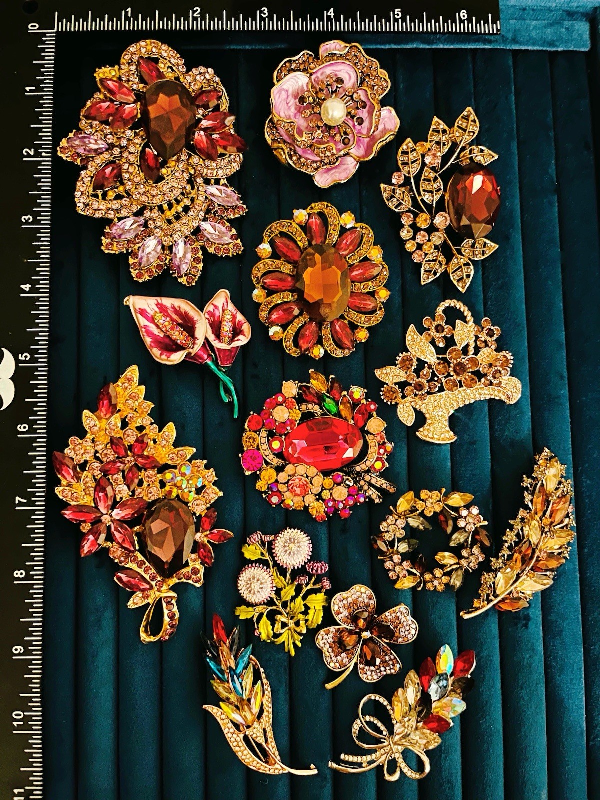 14Pcs Large Lot Red Pink Rhinestone Flower Leaf Bouquet Gold Tone Pins