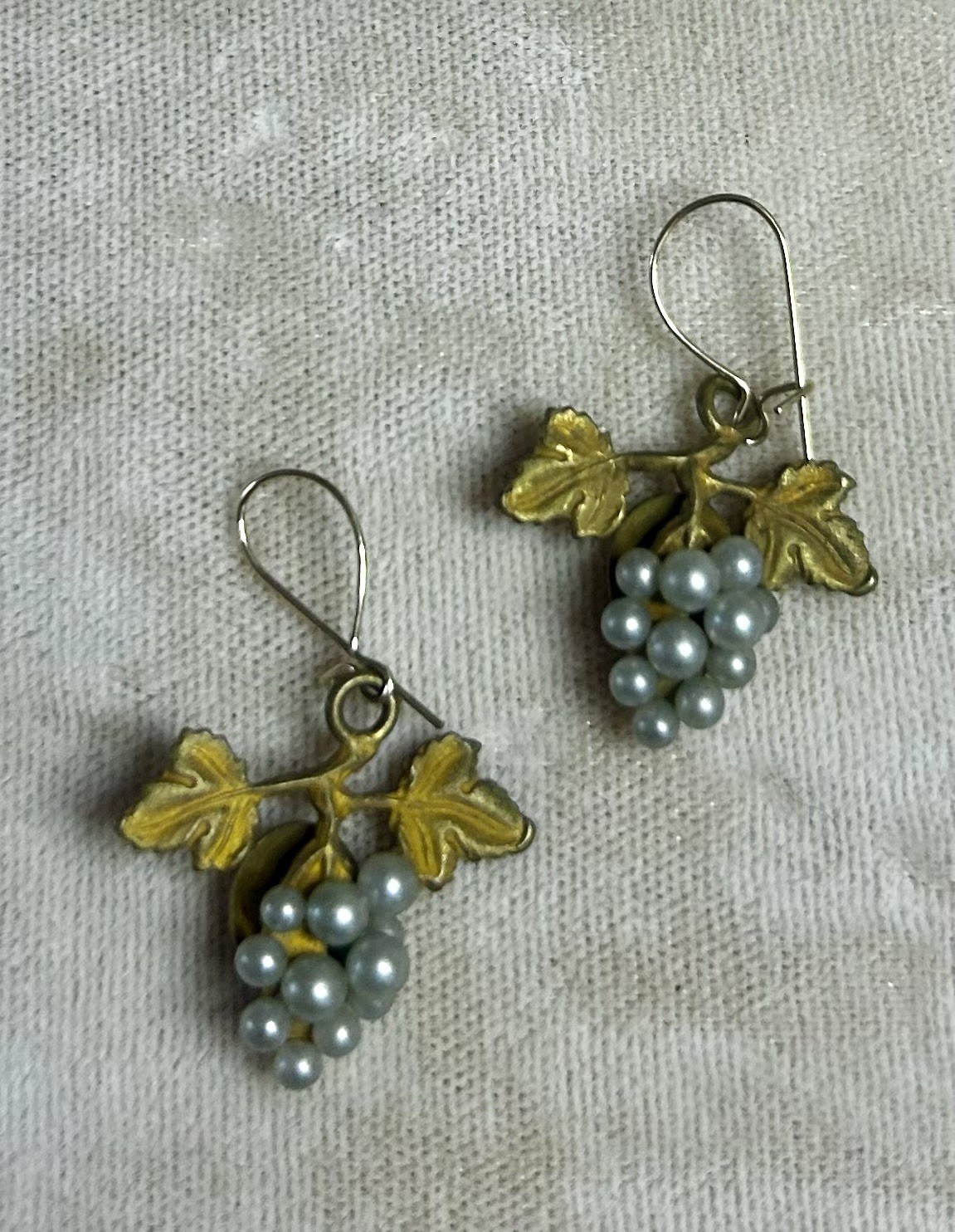 Grape Earrings Pearl Grape Cluster Earrings, Gold Tone, 1.25” Vintage Wedding