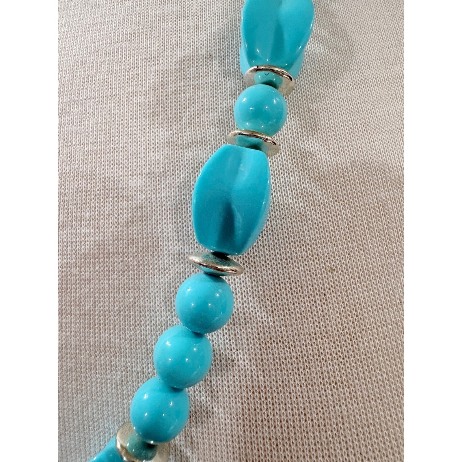 Vintage Turquoise Blue Chunky Lucite Plastic Beaded Statement Necklace 30 Inch