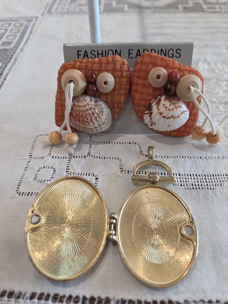 Vintage Seahorse Cameo Locket and Shell Earrings Set