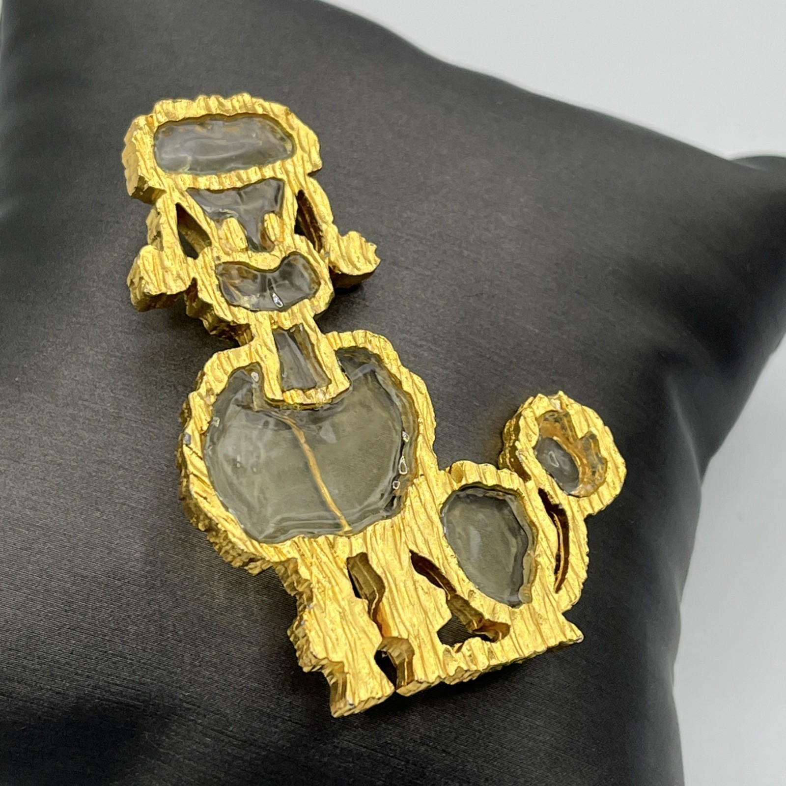 Lester Joy Brooch Gold Tone Resin Stained Glass Poodle Pin 2.25″