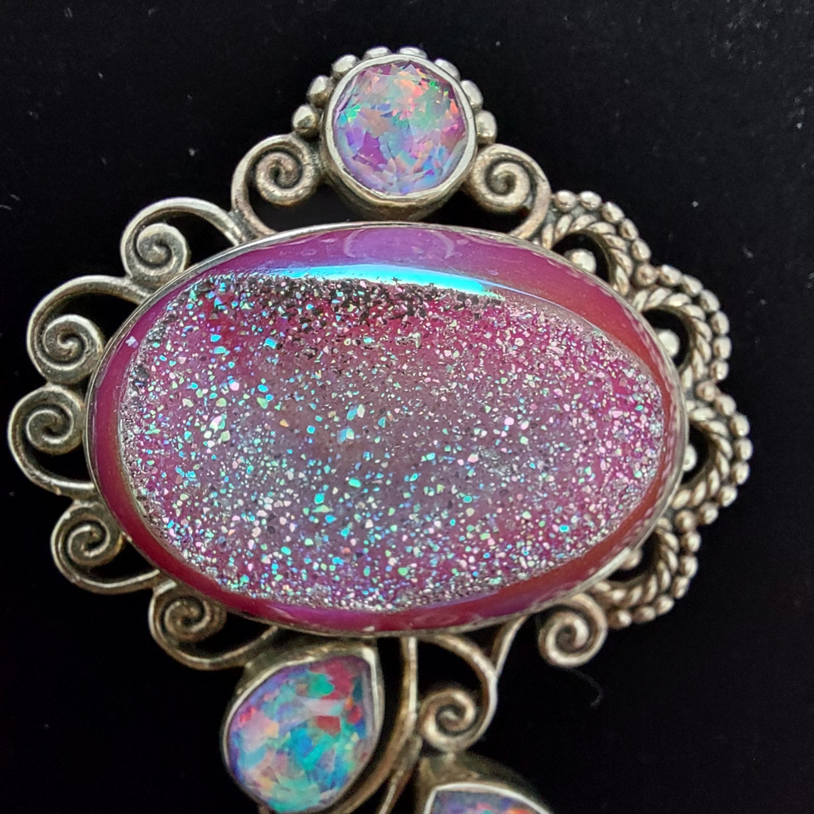 Vintage Sajen 925 Pendant Beautiful Aurora Open Geode Pink Druzy Quartz