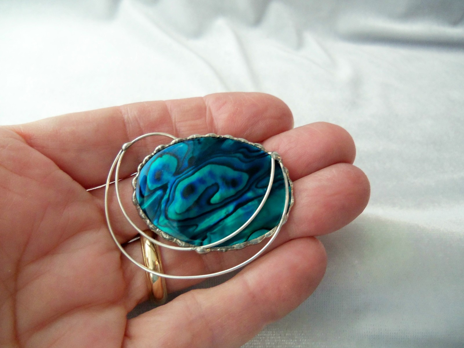 Vintage Artisan Paua Shell Modernist Design Brooch