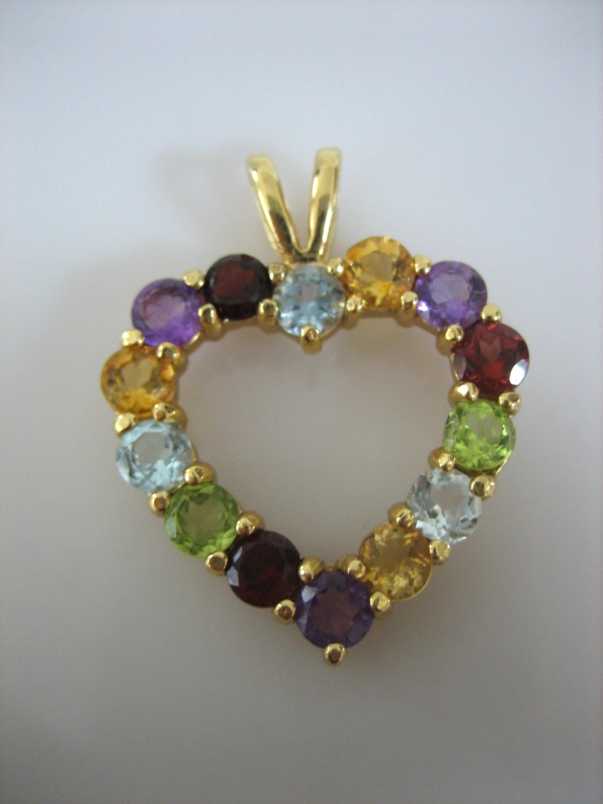 VINTAGE SIGNED DBJ MULTI GEMSTONE HEART PENDANT