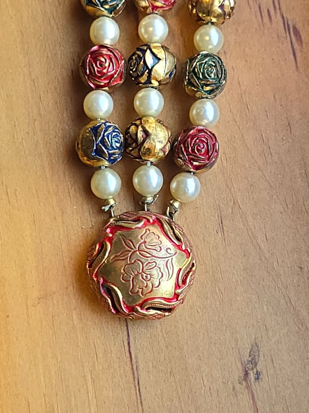 Vintage brass Beaded bracelet Gold Red & Green Metallic Accents & Faux Pearls