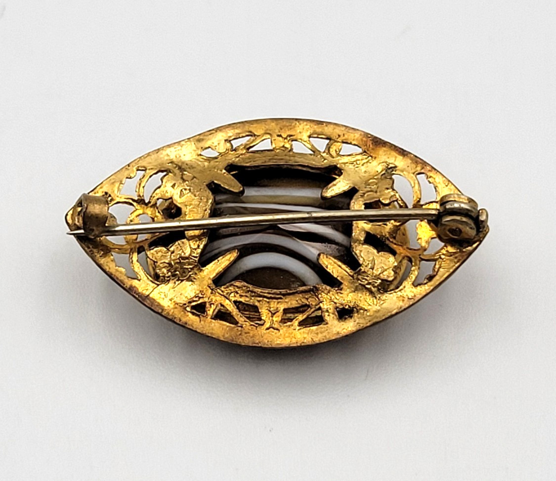 Antique Banded Agate Gold Tone Filigree Brooch C Clasp