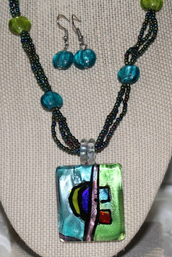 VTG HAND MADE FUSED GLASS PENDANT NECKLACE+DANGLE HOOKS TEAL&DESIGN