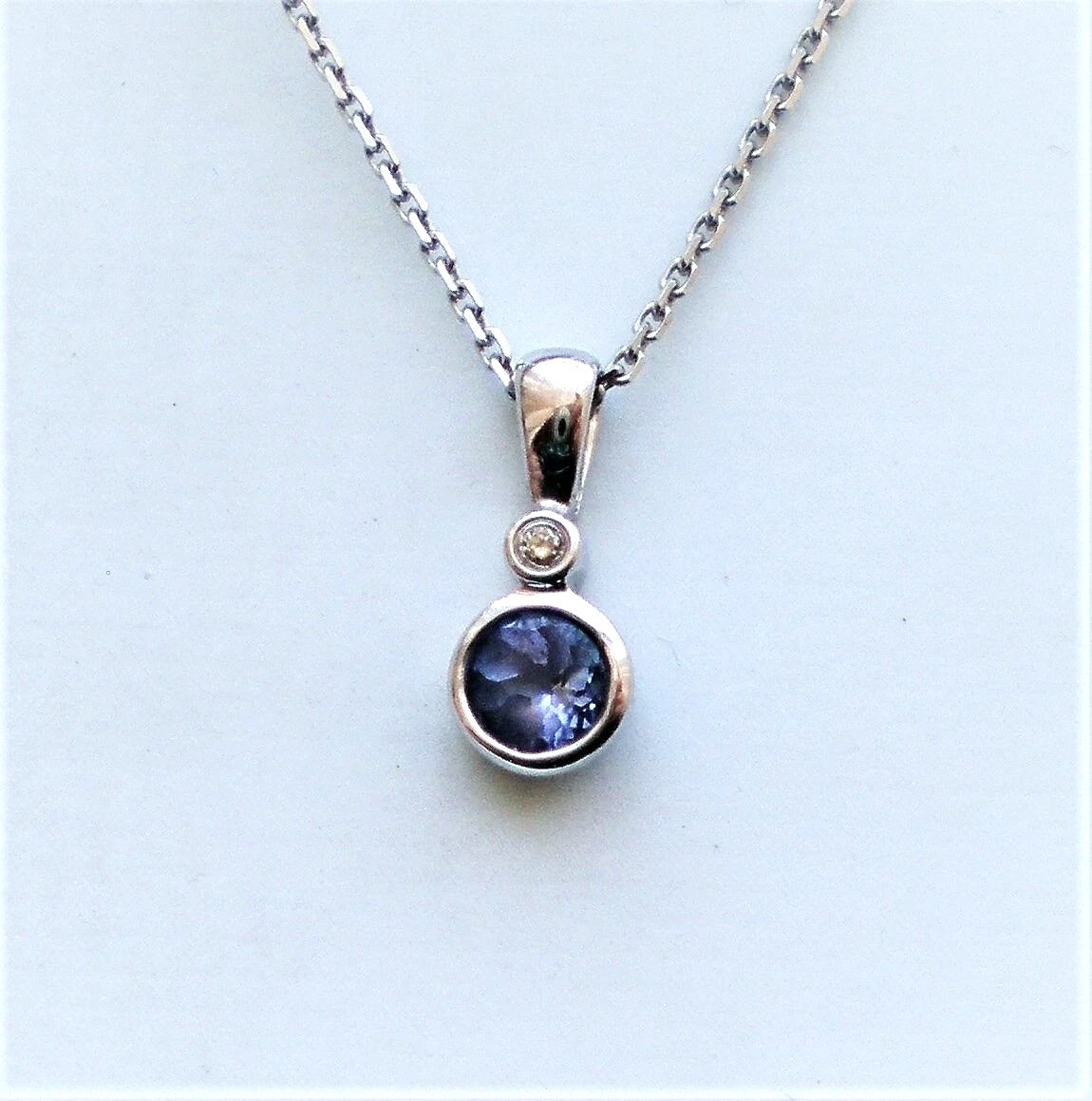 Designer Solid 14K White Gold 0.26CT Tanzanite Diamond Pendant Necklace Chain