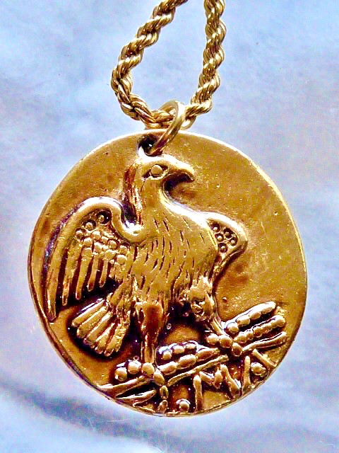 VINTAGE 14K Y. GOLD FILLED CHAIN EAGLE ROMAN SOLDIER G PLATED PENDANT NECKLACE
