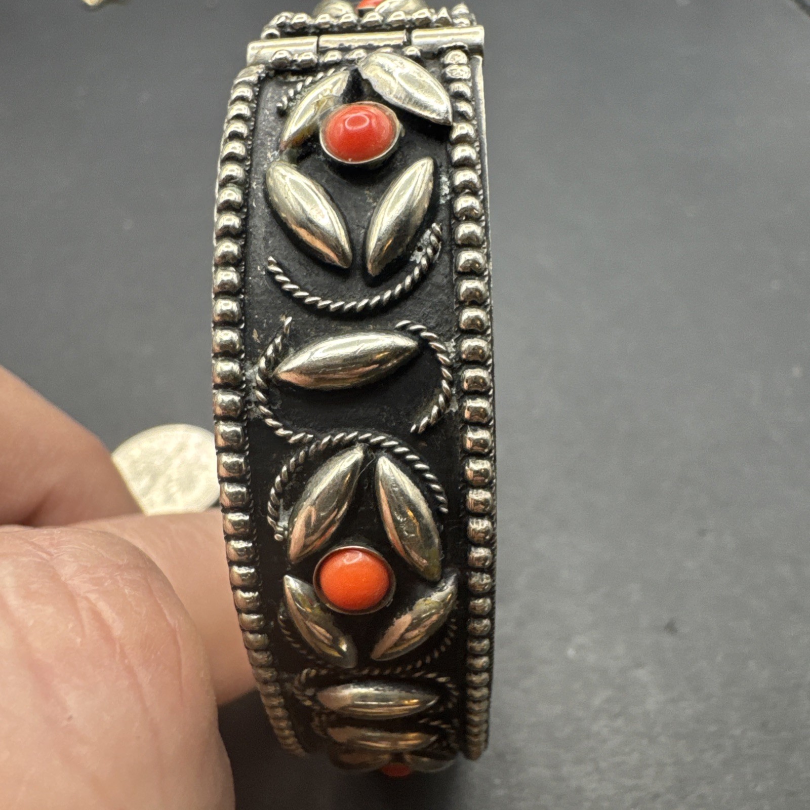 Vintage Silver Toned Hinged Bangle 2.5” Bracelet With Orange Stone 2.5” Opening