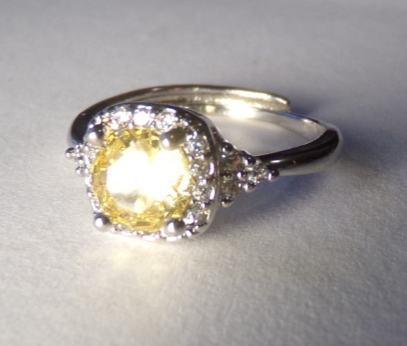 VTG SILVER RHODIUM PLATE YELLOW CITRINE CLEAR BRILLIANT CZ HALO RING SIZE 7 MINT