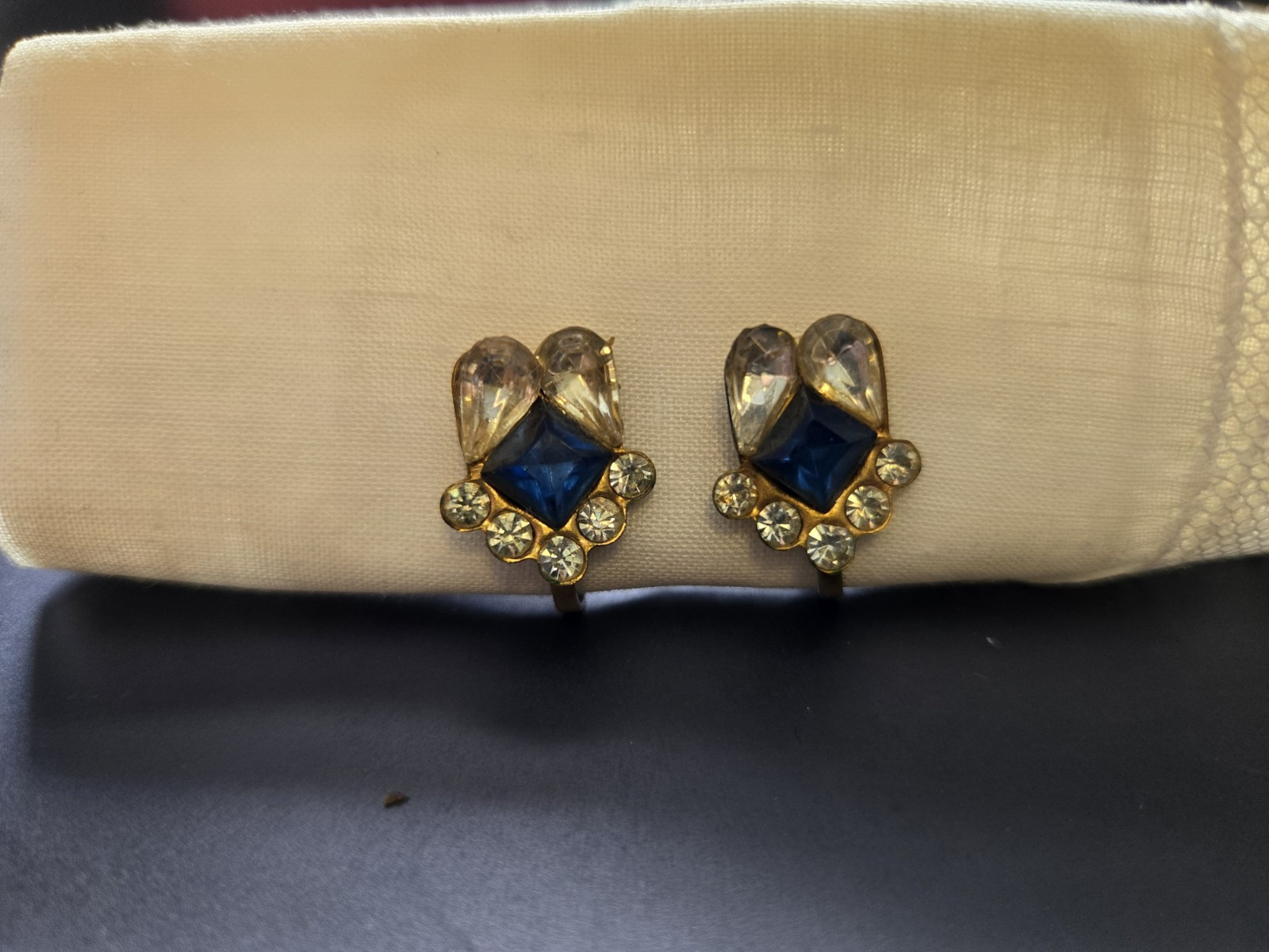 Vintage Glass set Crystal & Blue Screw Back Earrings 1930s-1950s