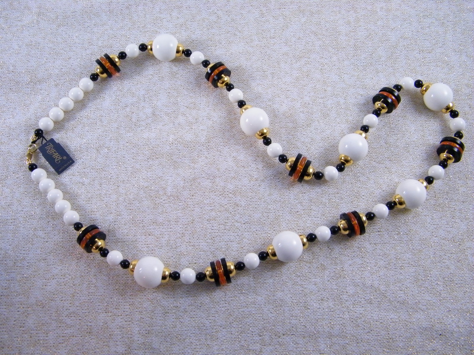 VINTAGE NEW TRIFARI ~ CREAM / BLACK / ORANGE / GOLD TONE BEAD ~ 30″ NECKLACE