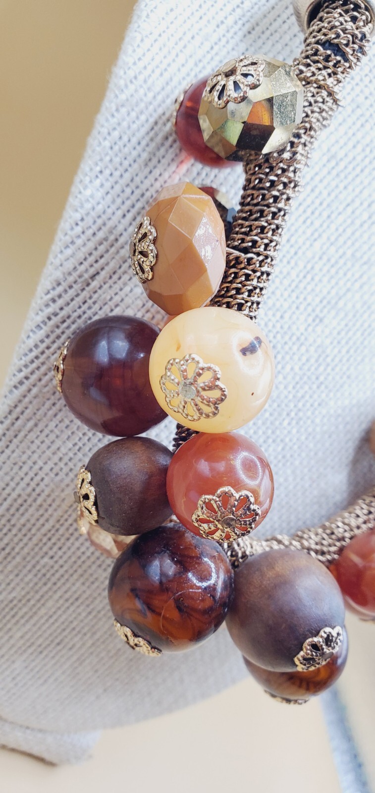 20″ Brown and Gold tone Beads with Gold Tone Metal Retro Necklace woo1