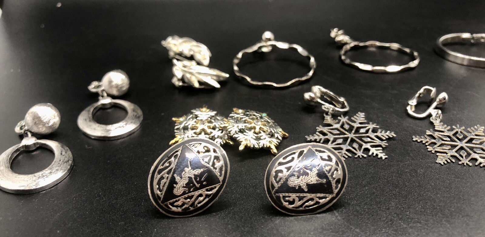 Large Lot Vintage Silvertone Earring Sets Delta Monet LH Segal Avon Unbranded B2
