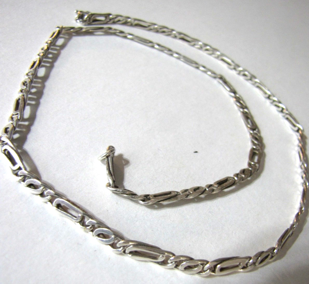 Sterling Silver Figaro Chain Necklace 20″ 4.6mm 18.9 Grams Vintage Italy Style