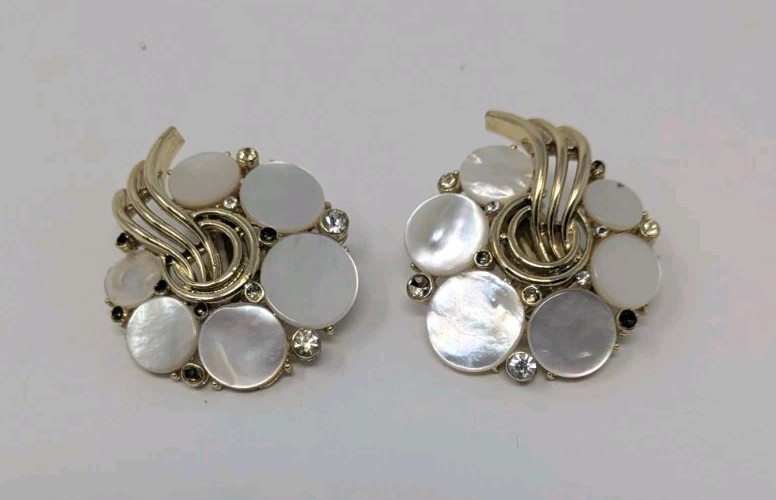 Vintage Lot Clip Screwback Earrings 22 Pair Hobe Trifari Lisner Avon Unbranded