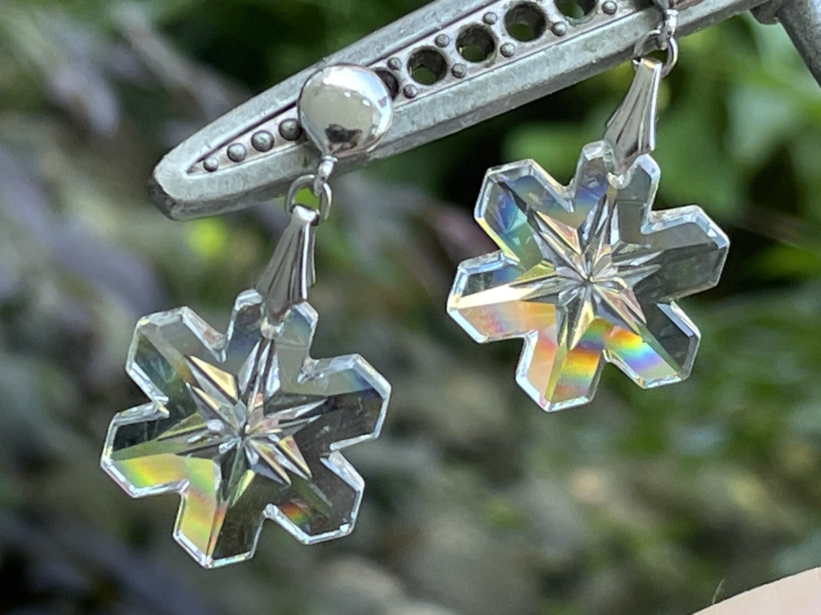 Vintage Earrings Crystal Cut Glass Snowflakes Pierced Post Dangle Drop Jewelry