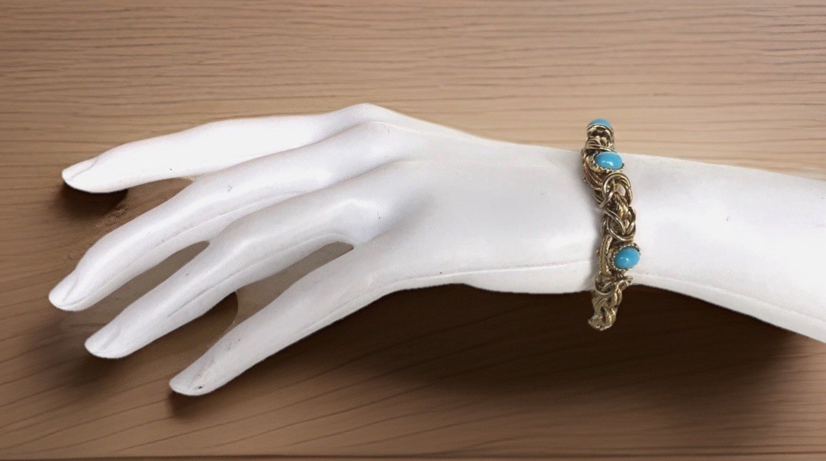 Small Vintage Gold Tone Byzantine Style Faux Turquoise Link Bracelet 6-1/4″ Long