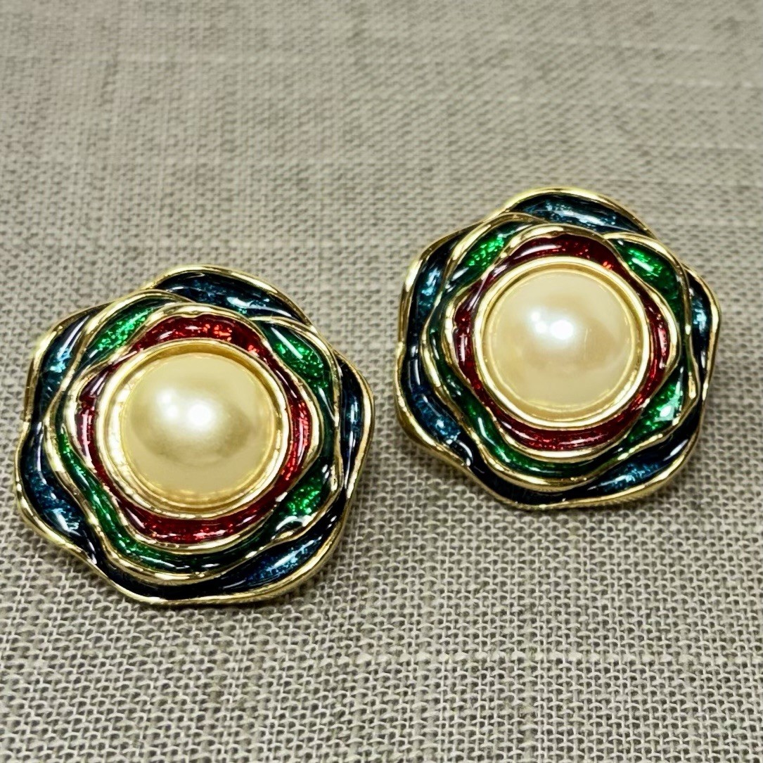 Vntg TACOA Multicolor Enamel Flower Clip-On Earrings Gold Tone Faux Pearl NOS