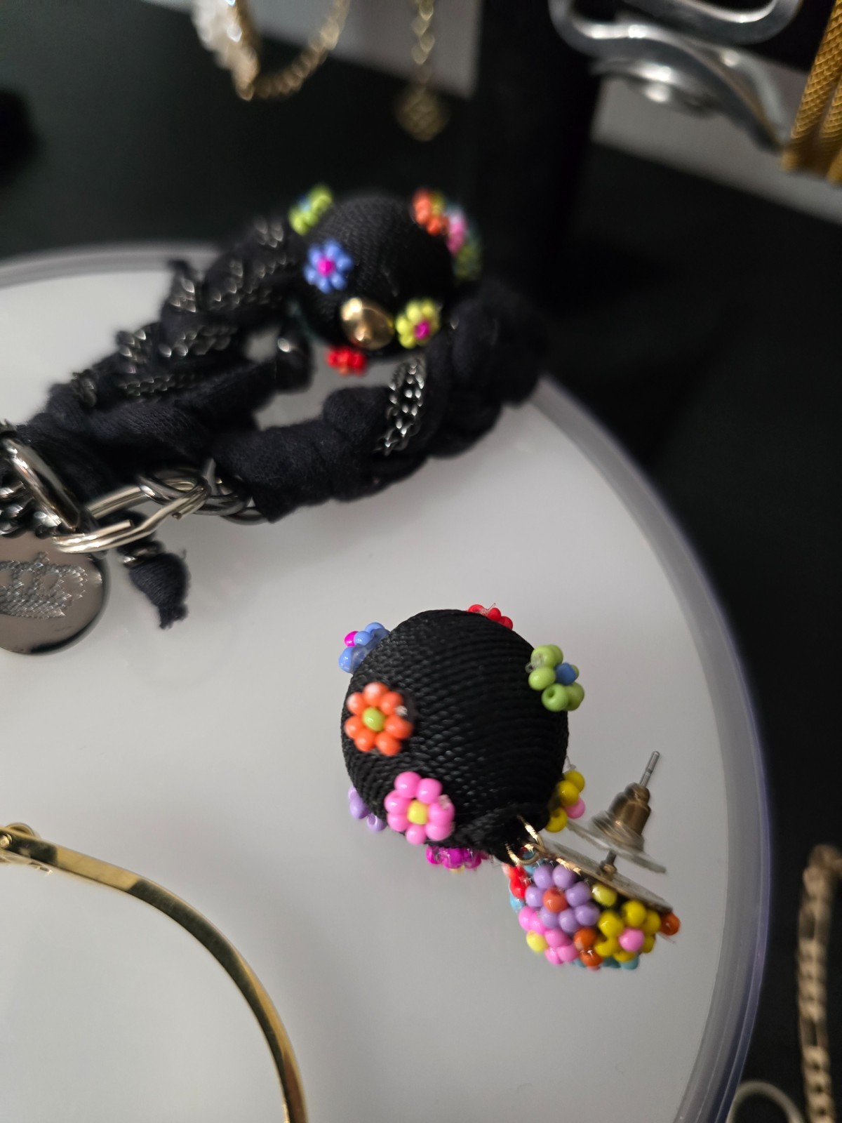 Elegant vintage /now jewelry lot some signed