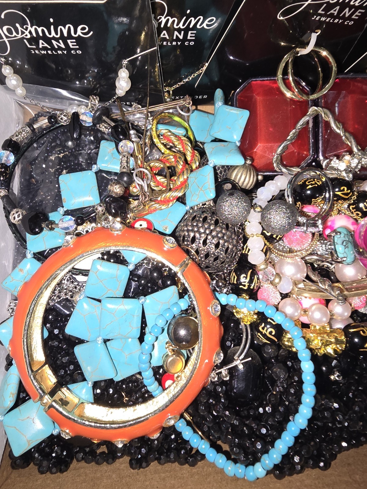 Vintage/ Modern All Wear Or Resale Costume Jewelry Lot Weighing 2.2lbs