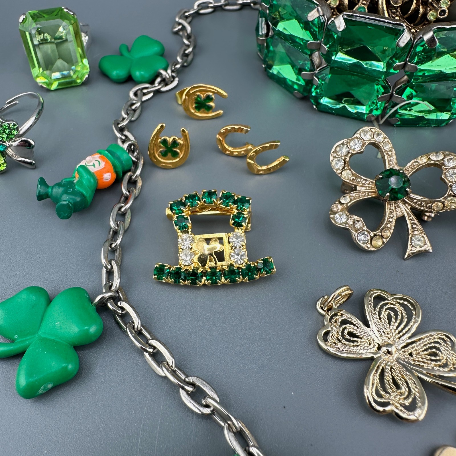 Vintage St. Patricks Day Jewelry Lot Shamrock Brooches Leprechaun Necklace Rings