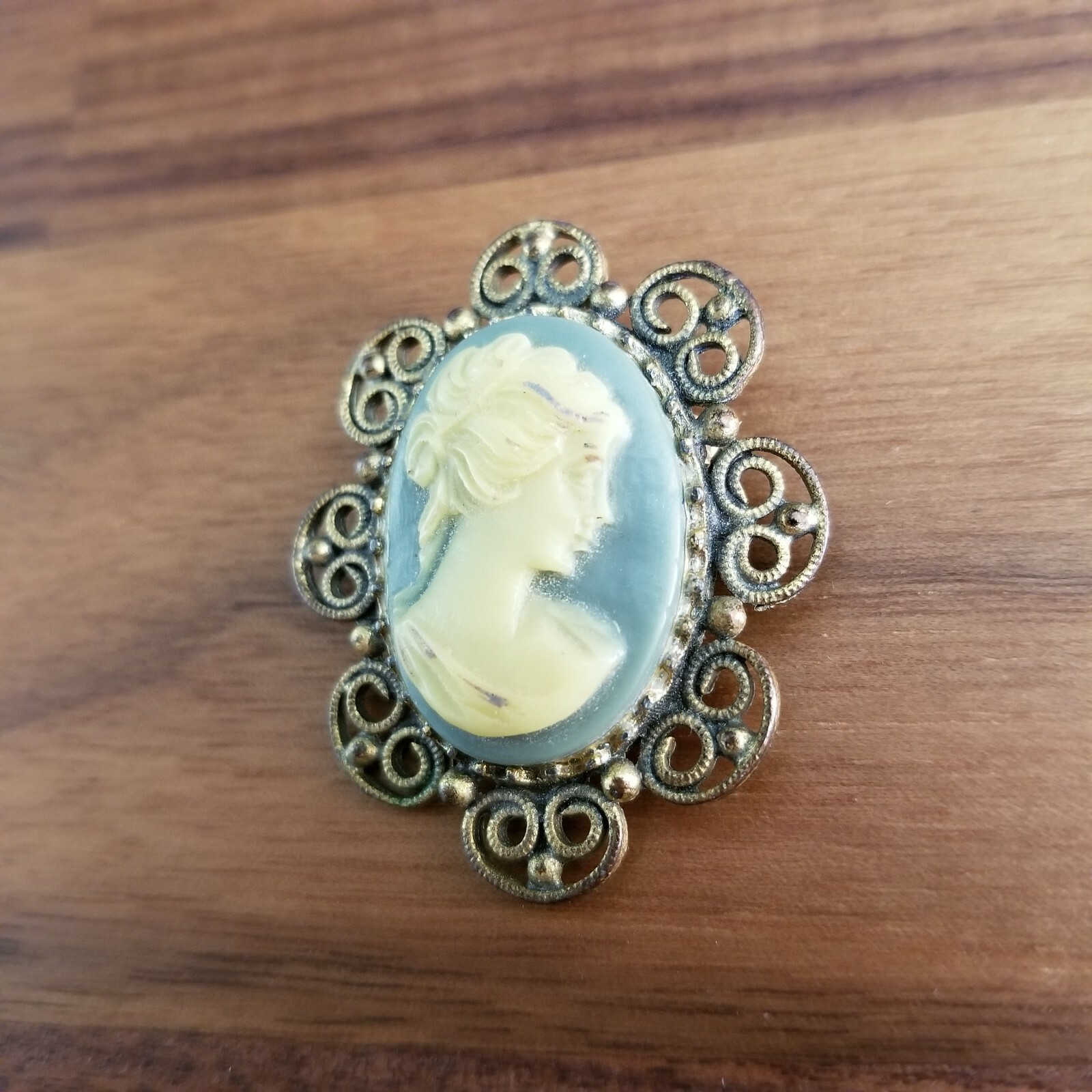 Vintage Victorian Blue Lady Cameo Brooch Pin 1.53″
