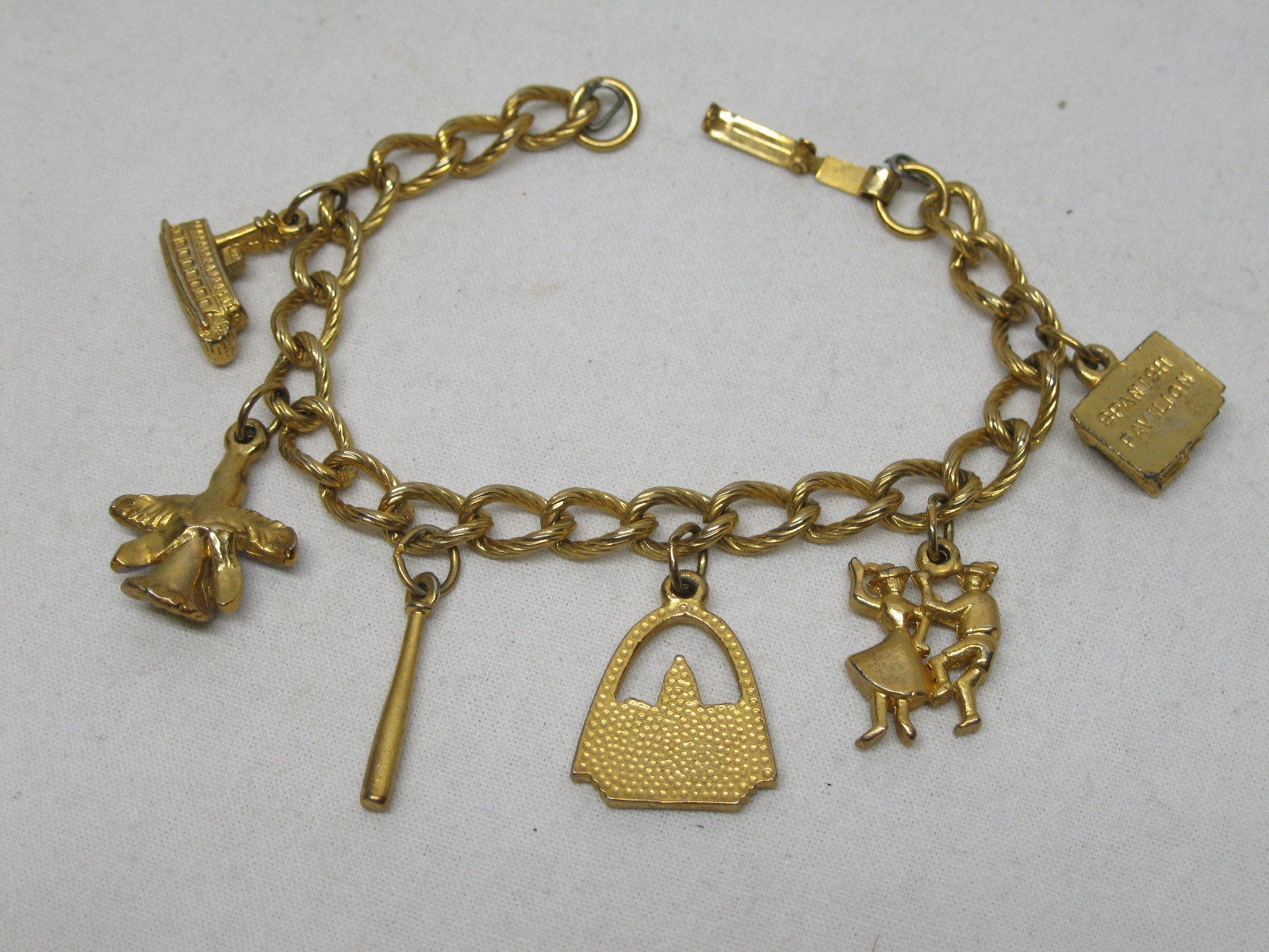 Vintage St Louis Missouri Charm Bracelet Gold Tone Jewelry Old Antique Souvenir