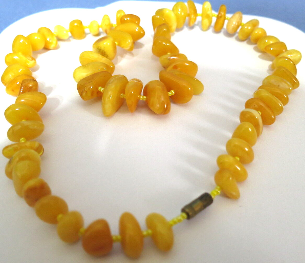Vintage Baltic Amber Resin Beads Necklace Butterscotch Honey Amber 22″ 35 Grams