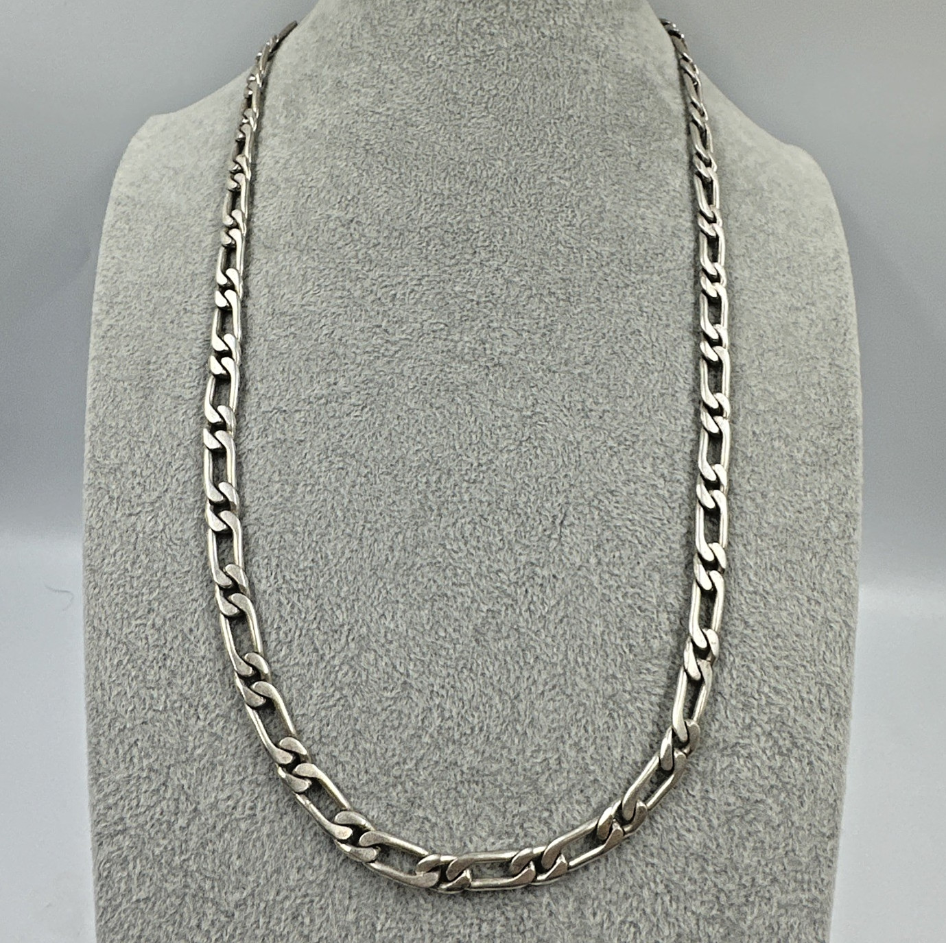 Vtg Custom Textured Reversible 25.5” 67.9g Sterling Figaro 1:1 Chain Necklace