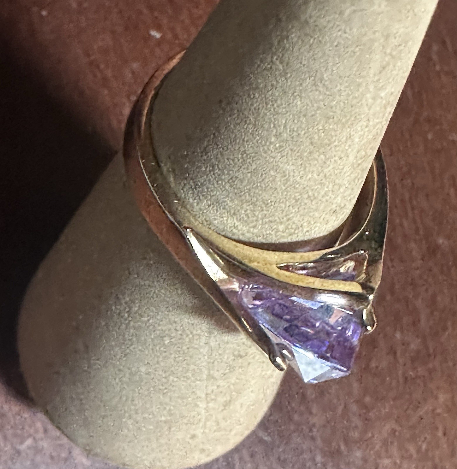 Vintage STERLING SILVER Gold Pl. Laser-cut Purple CZ Ladies Cocktail Ring Sz 8.5