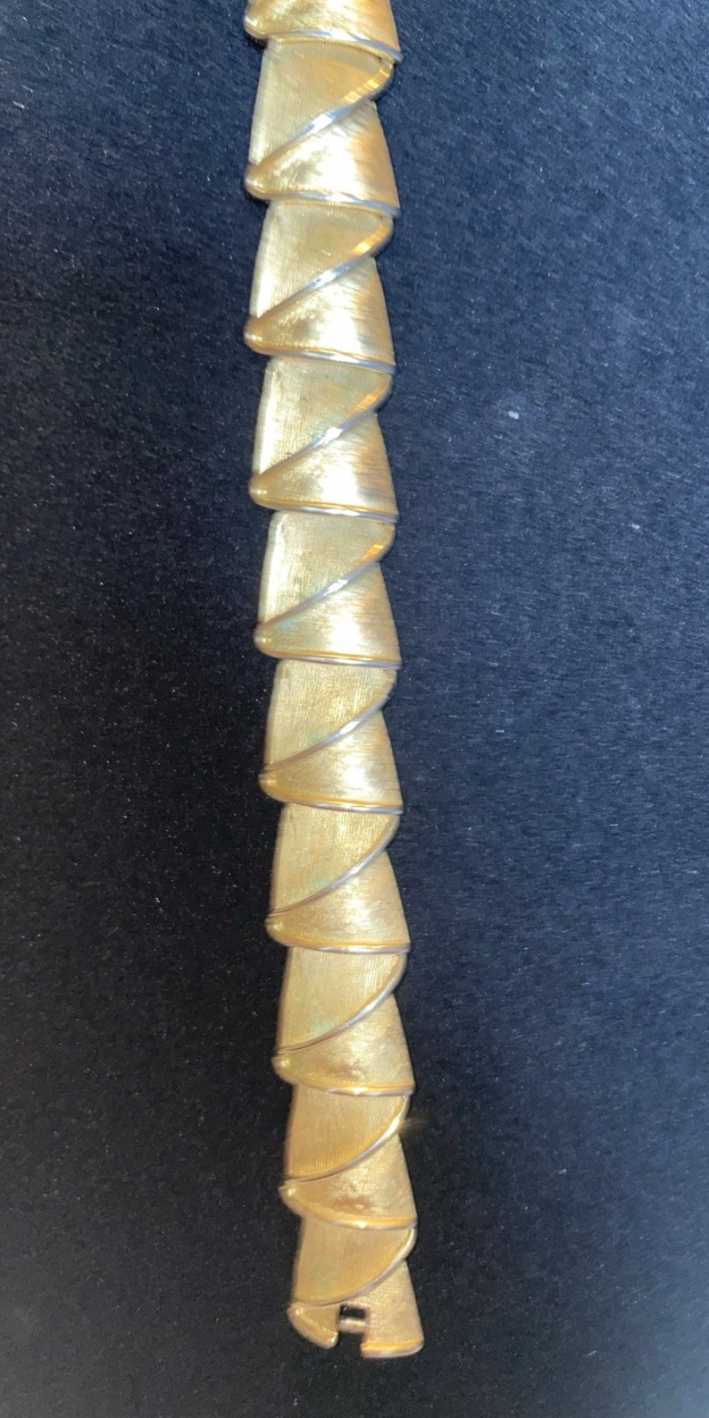 Vintage Trifari Gold Tone Ribbon Bracelet Unique
