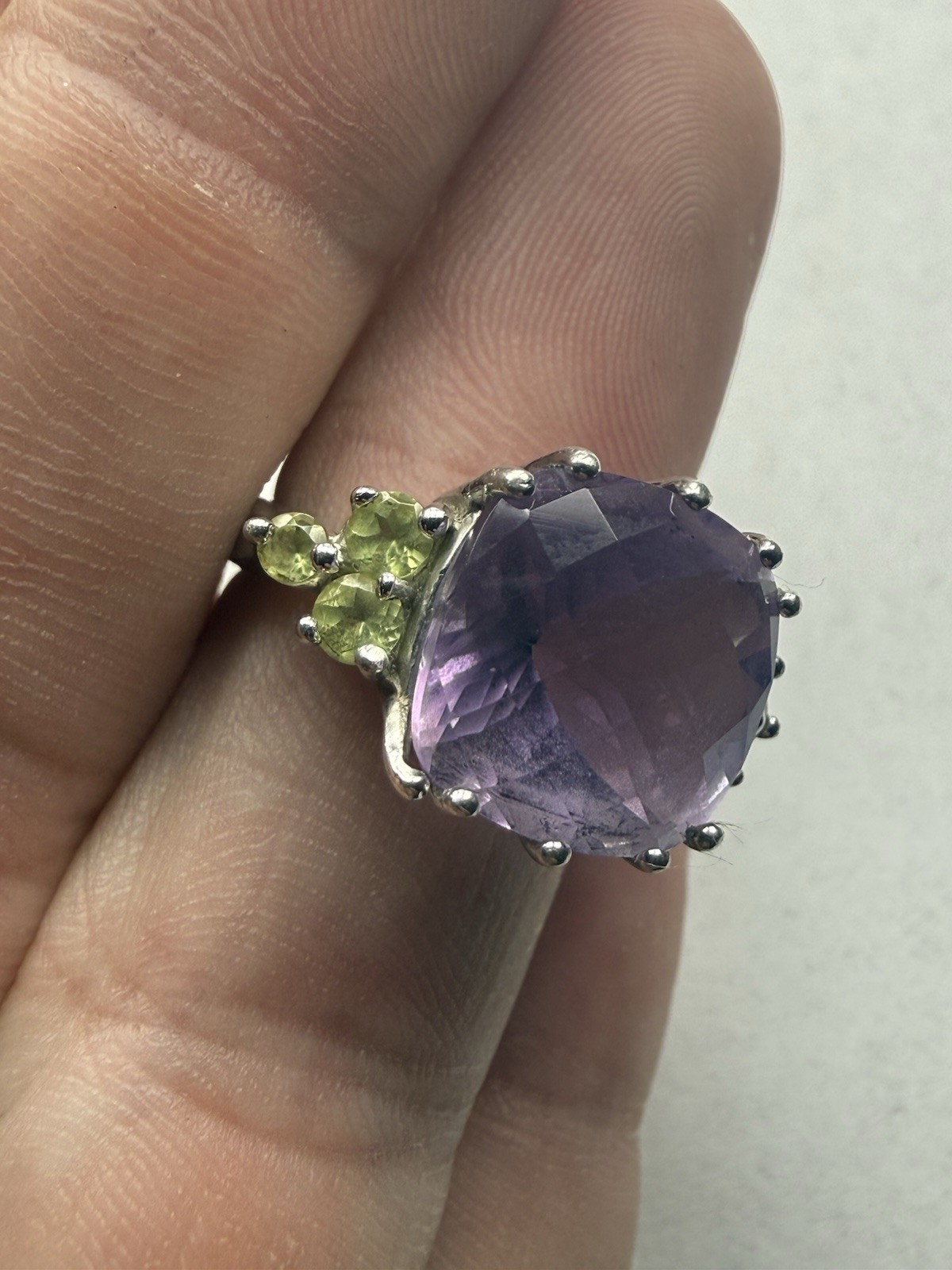 Vintage Sterling Silver Cushion Cut Amethyst & Peridot Cocktail Ring Size 6 – 6g