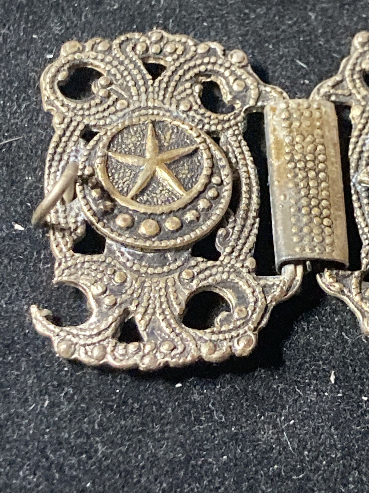 Signed SOUVENIR DE MAROC Bracelet Morocco Camels Sword Hand filigree 7.25″ wrist