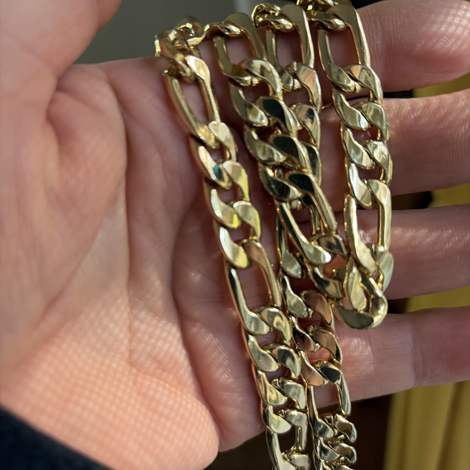 Vtg Guess Gold Tone 1cm Figaro Chain Necklace 29” Chunky Statement