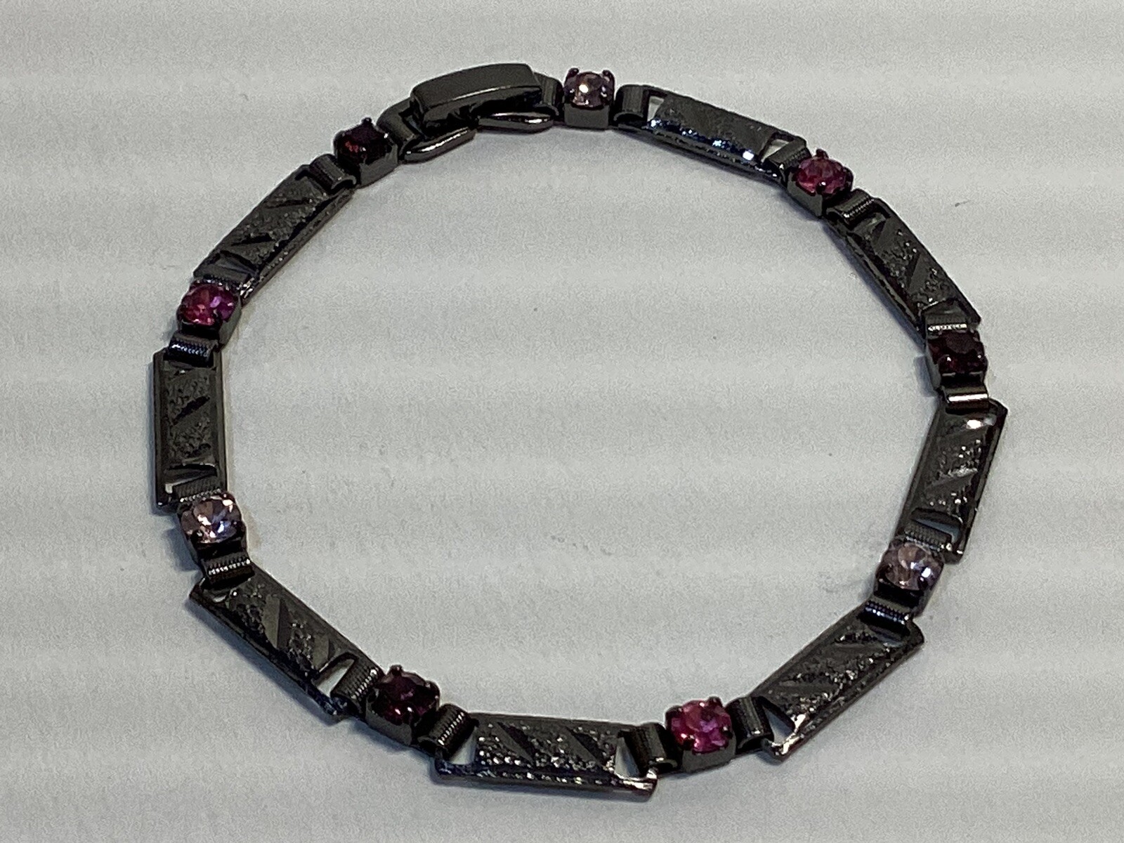 Vintage Gunmetal Purple Pink Rhinestone Tennis Bracelet Etched Links 7”