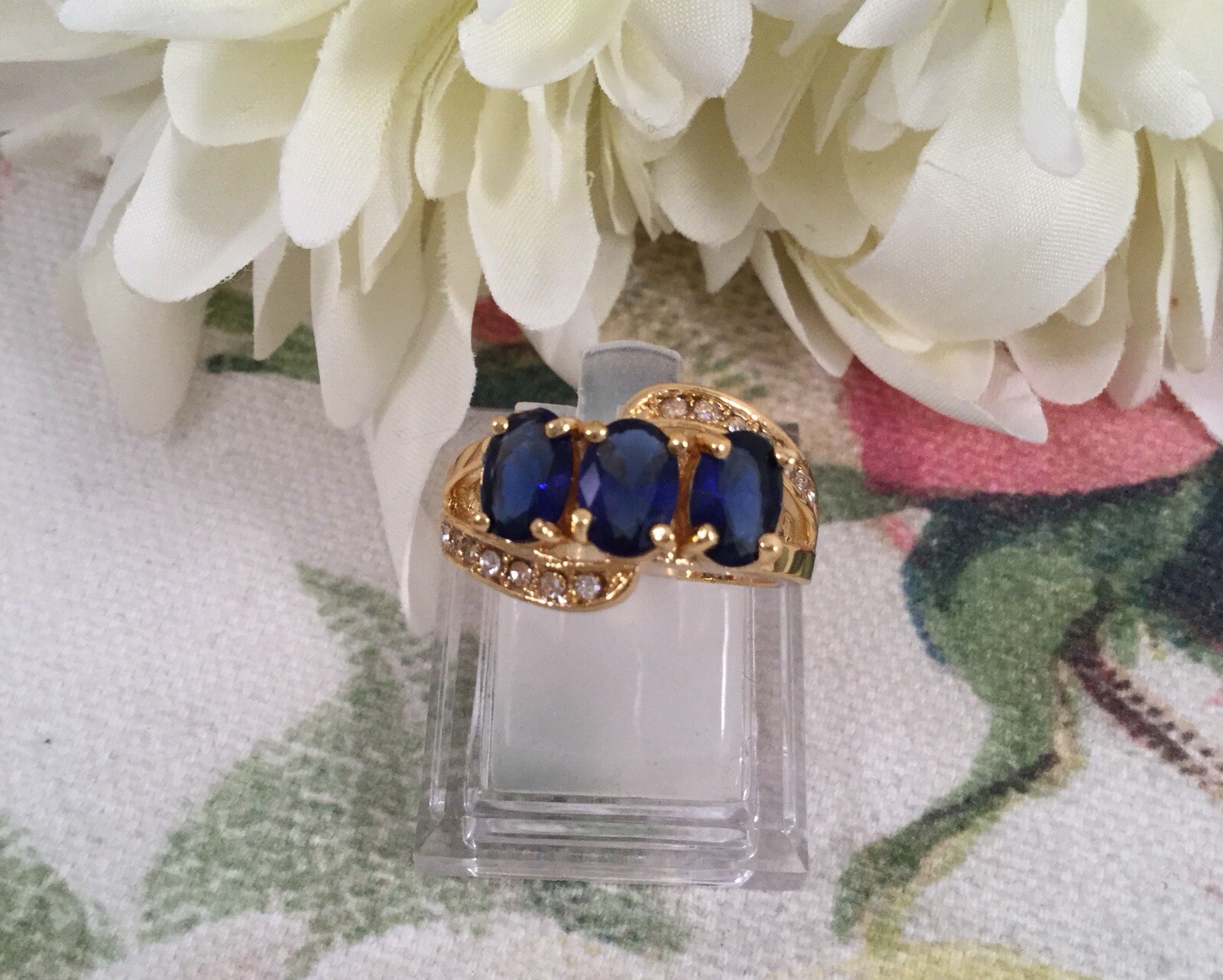 Vintage Jewellery Gold Ring with Blue White Sapphires Antique Deco Jewelry 7 O