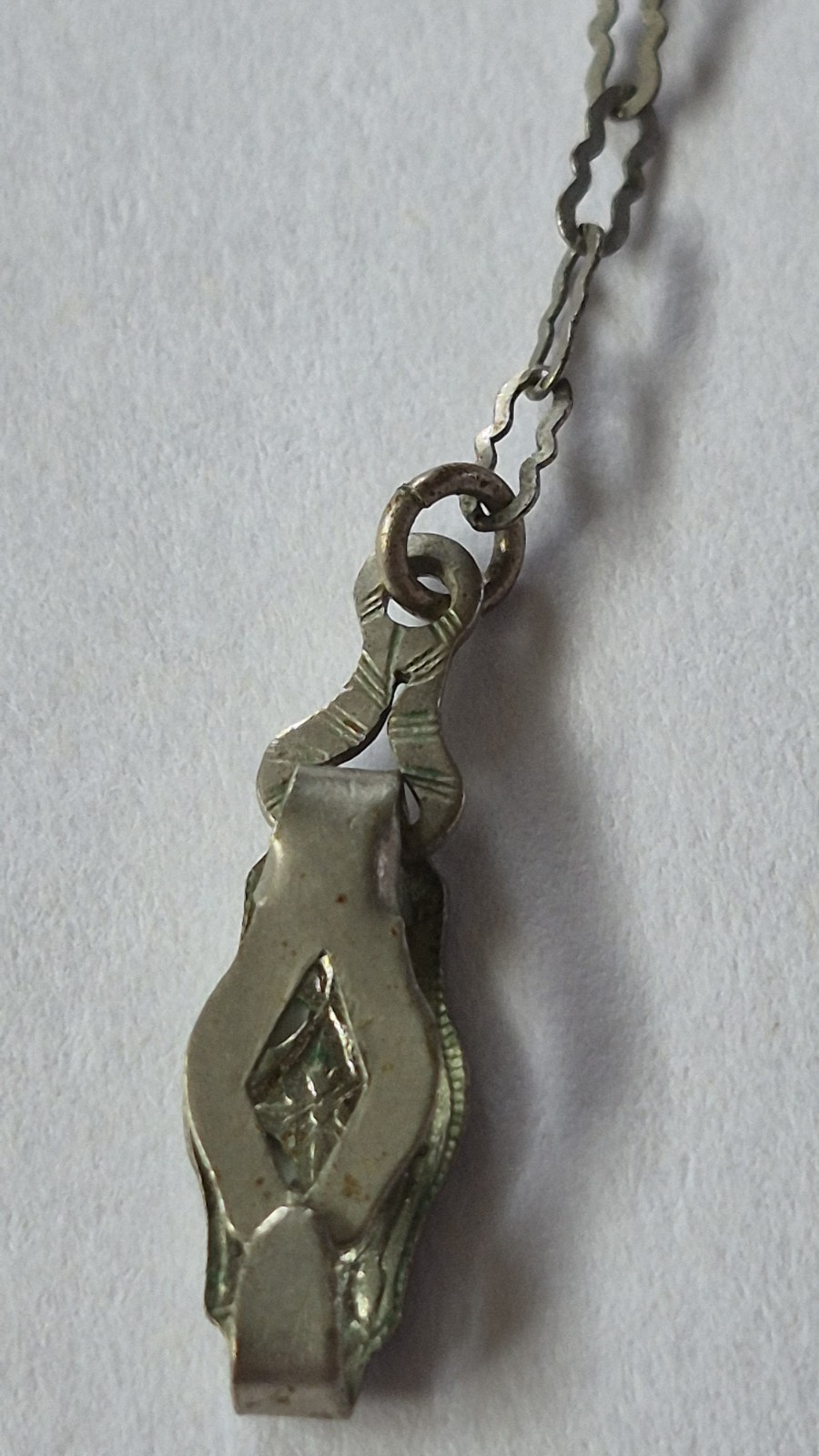 Necklace Art Deco Blue Crystal Sphere Faceted Shape Silver Tone Chain 15.75″