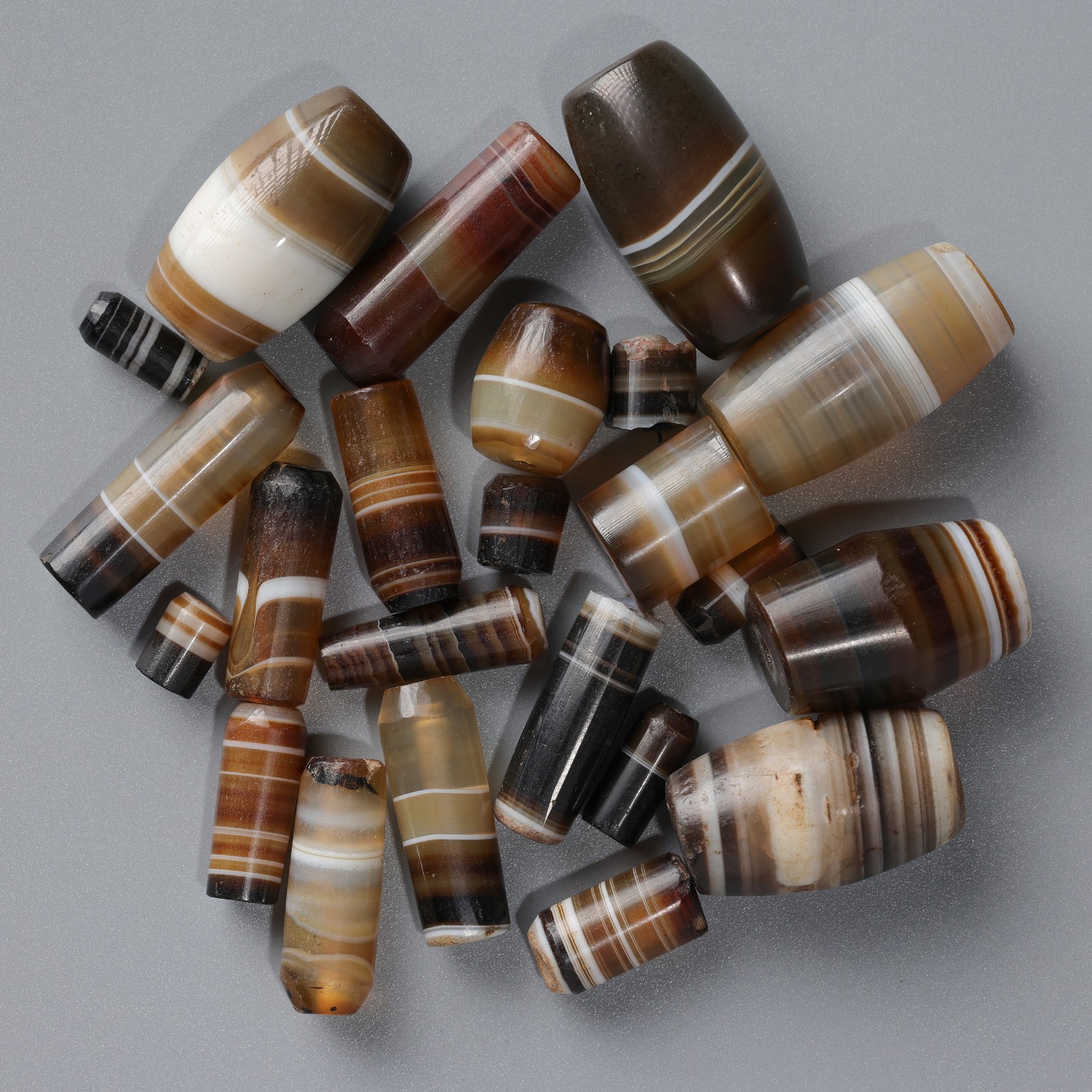 Beautiful Antique Banded Agate Necklace Beads [64gram]