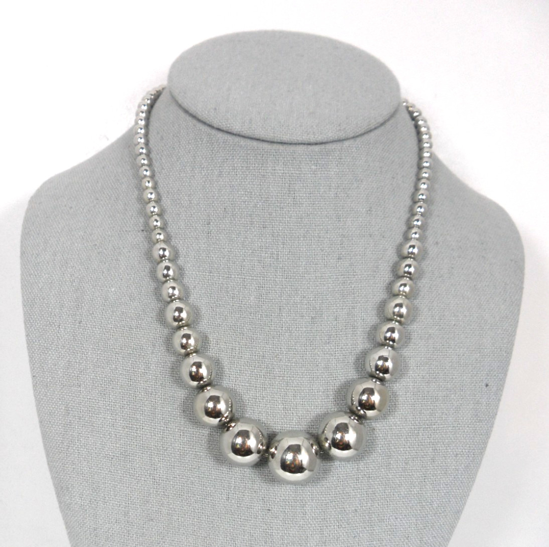 Vintage Beaded Necklace Silver Tone Metal Spheres Granny Cottage Core Retro 18″