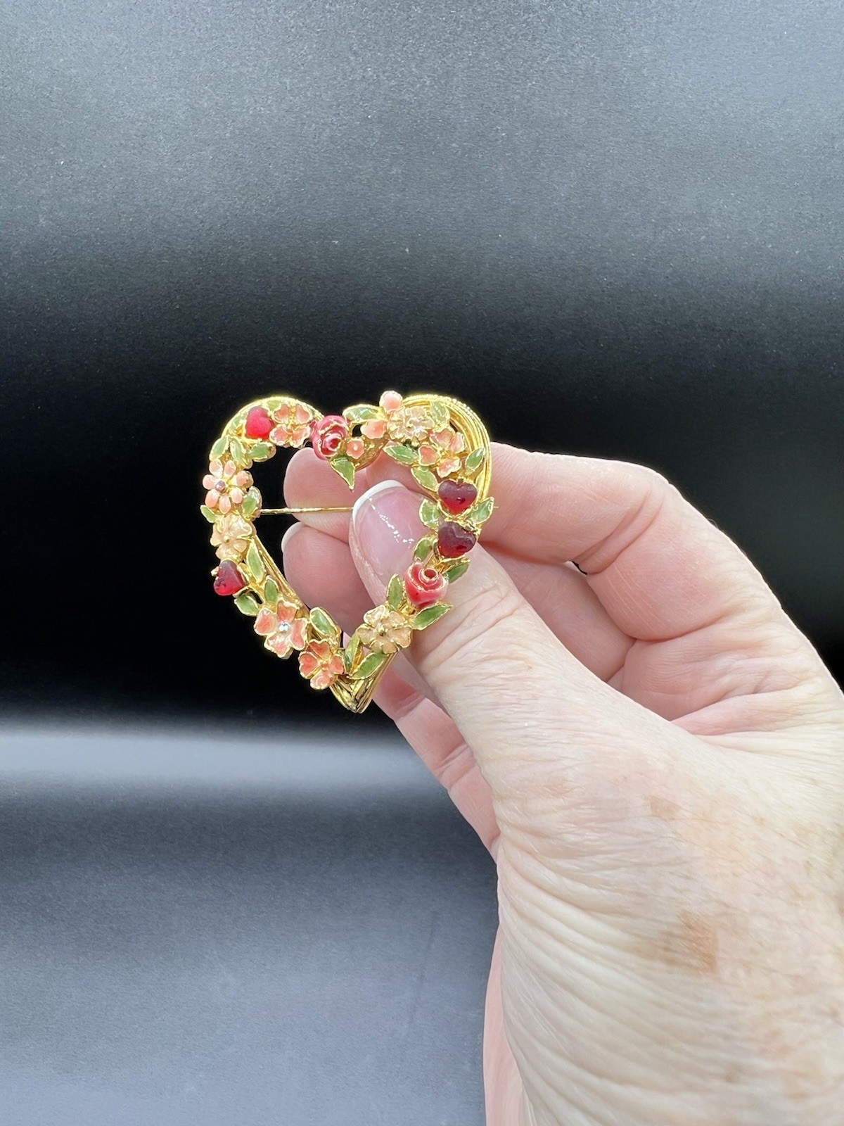 Vintage Gold Plated, Enamel, Flowered Heart Brooch