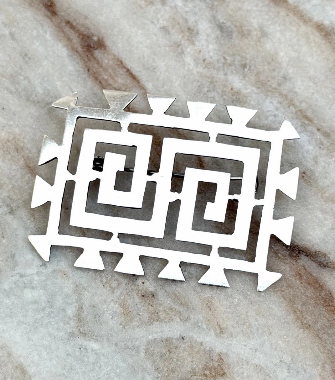 Vintage 1940’s Taxco Mexico 980 Sterling Silver Pre Columbian Design Brooch Pin